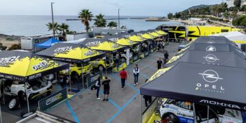 Mediterranes Flair: Der Serviceplatz direkt am Meer schuf eine besondere Atmosphäre